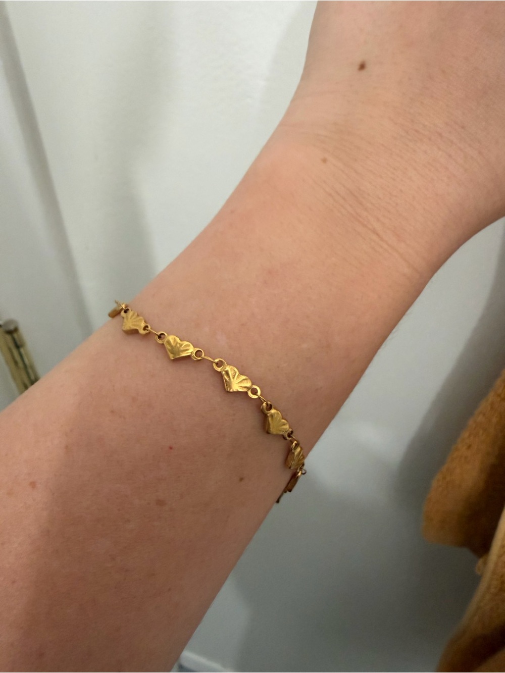 SLIDE Gold Heart Link Bracelet